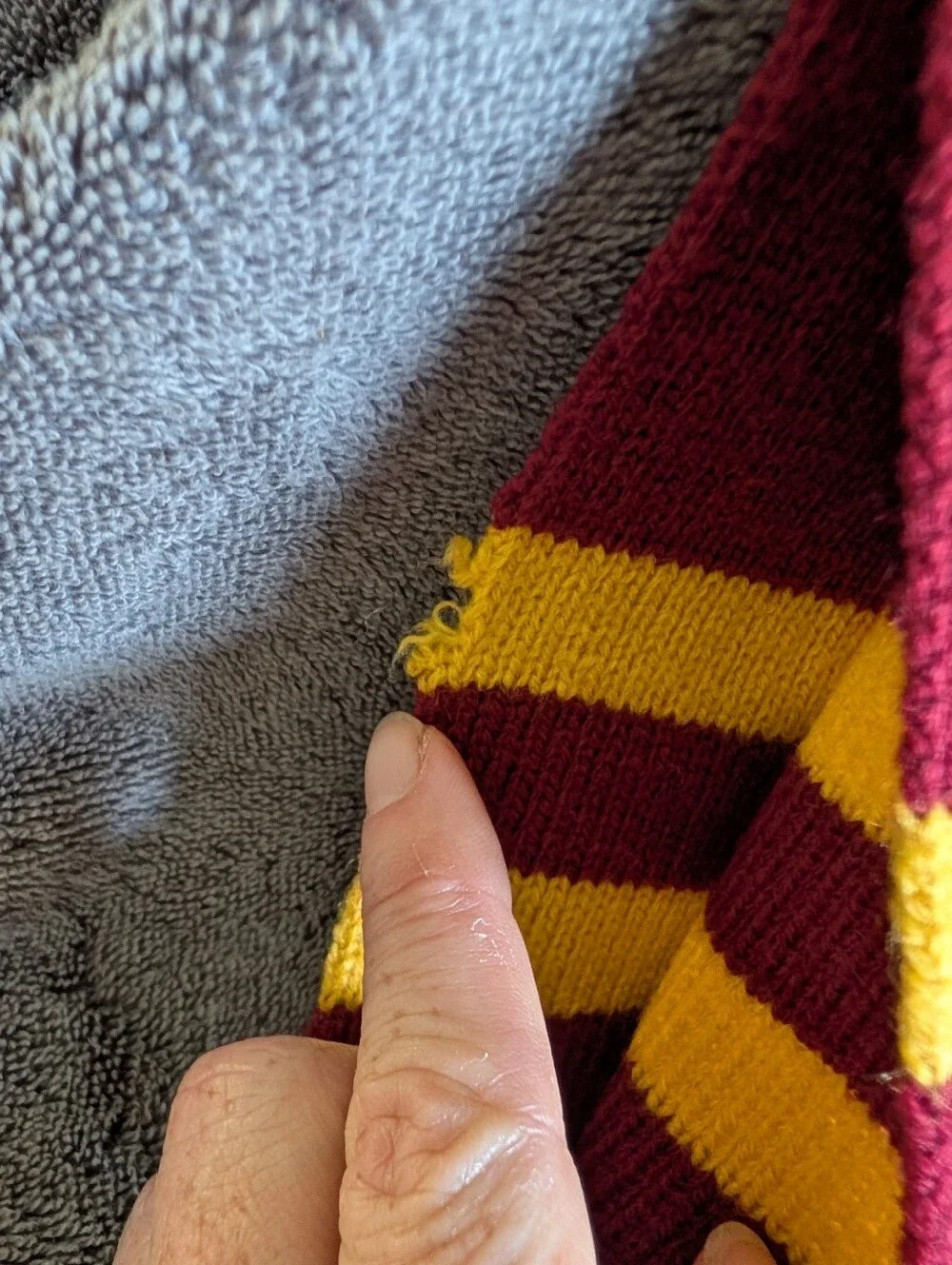Harry Potter Gryffindor House Knit Scarf Red Gold Cosplay OS